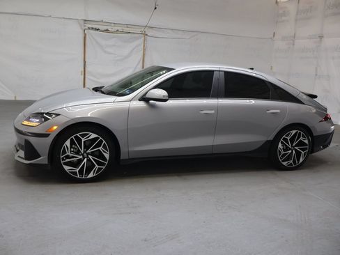 Used 2025 Hyundai Ioniq 6 SEL RWD image 4