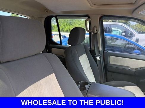 Used 2007 Ford Explorer Sport Trac Limited AWD/4WD image 8