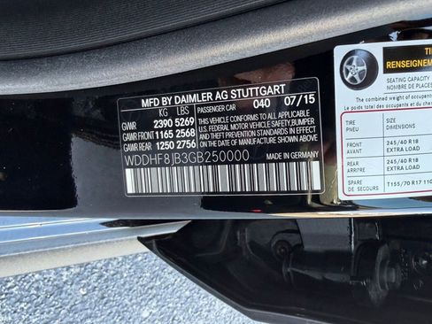 Used 2016 Mercedes-Benz E 350 4MATIC Sedan image 21