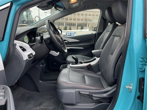 Used 2021 Chevrolet Bolt Premier w/ Infotainment Package image 17