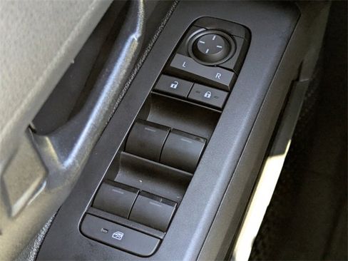 Used 2024 Toyota Tacoma SR image 21