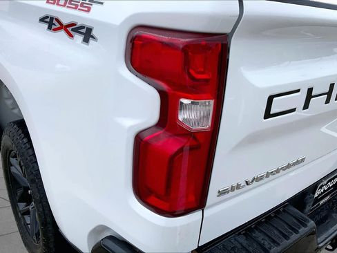Certified 2019 Chevrolet Silverado 1500 Custom Trail Boss w/ Custom Convenience Package AWD/4WD image 25