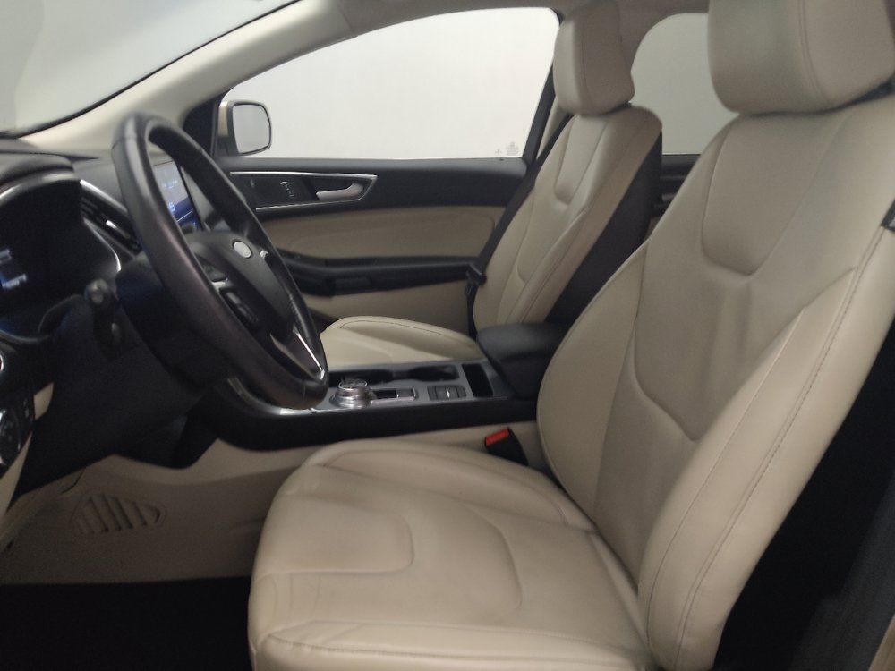 Used 2021 Ford Edge Titanium w/ Cargo Accessory Package FWD image 17