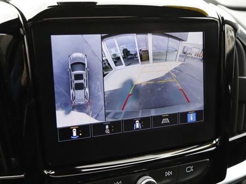 Used 2023 Chevrolet Traverse RS AWD/4WD image 29