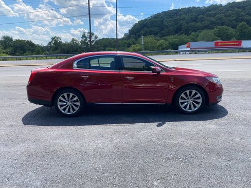 Used 2013 Lincoln MKS FWD image 5
