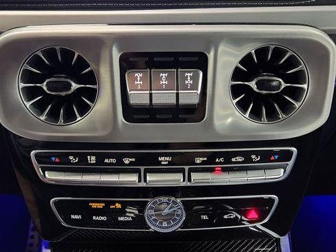 Used 2023 Mercedes-Benz G 550 image 34