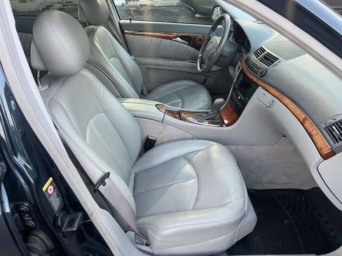 Used 2005 Mercedes-Benz E 320 4MATIC Sedan image 20