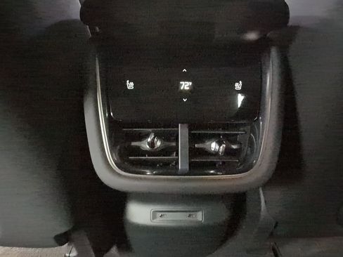 Used 2025 Polestar Polestar 3 image 19