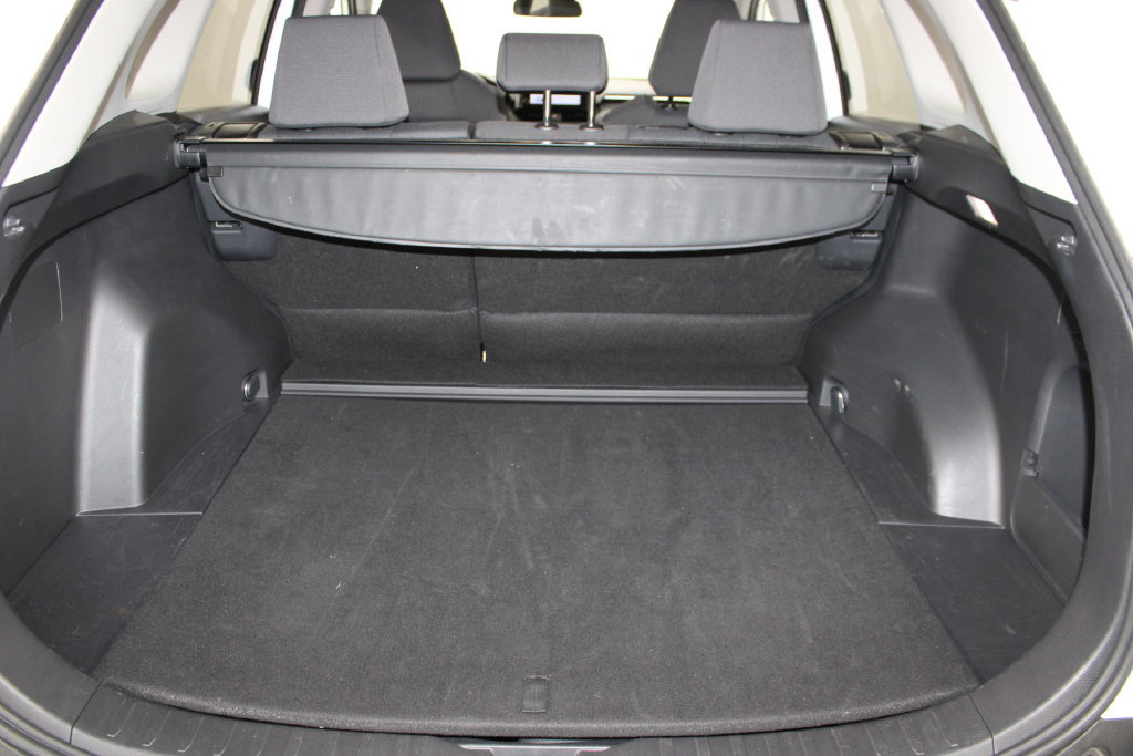 Used 2025 Toyota RAV4 XLE AWD/4WD image 23