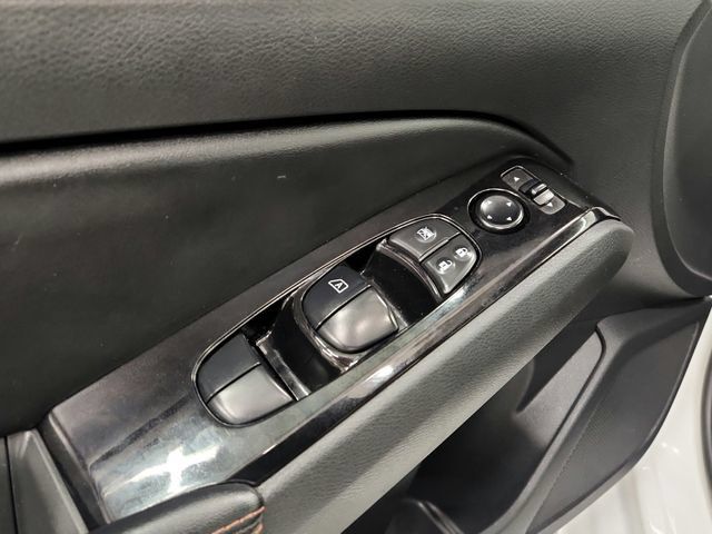 Used 2024 Nissan Altima 2.5 SR FWD image 16