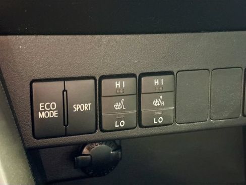 Used 2017 Toyota RAV4 Limited w/ All Weather Liner Package AWD/4WD image 17