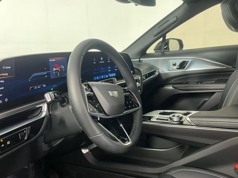 Used 2024 Cadillac Lyriq Tech w/ Driver Assist Package image 17