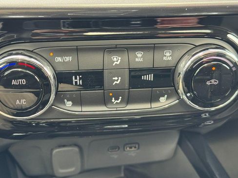 New 2026 Chevrolet Trax ACTIV w/ Sunroof Package image 39