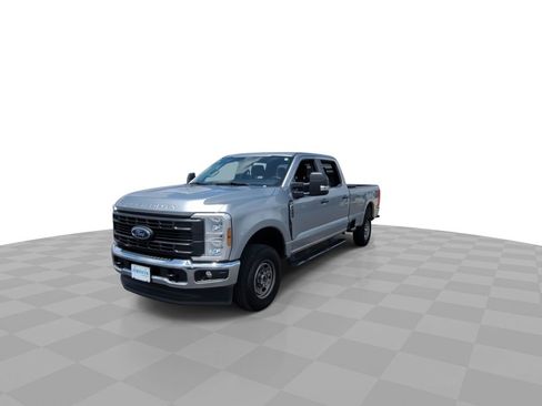 Used 2024 Ford F250 XL w/ FX4 Off-Road Package AWD/4WD image 3