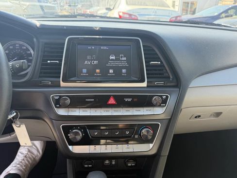 Used 2019 Hyundai Sonata SE FWD image 18