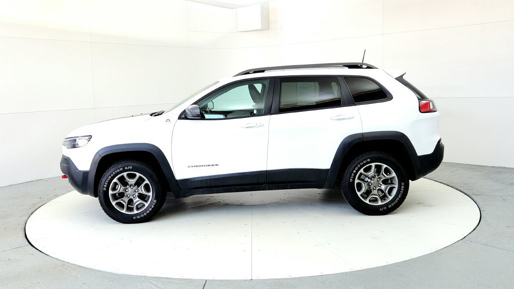 Used 2021 Jeep Cherokee Trailhawk w/ Sun, Sound & Nav Group AWD/4WD image 3