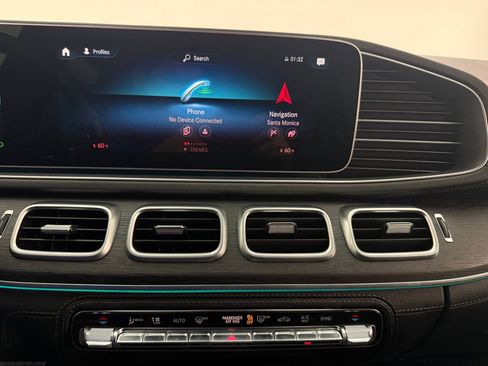 Certified 2023 Mercedes-Benz GLS 450 4MATIC image 31