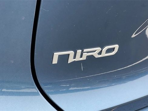 Certified 2023 Kia Niro Wave image 35