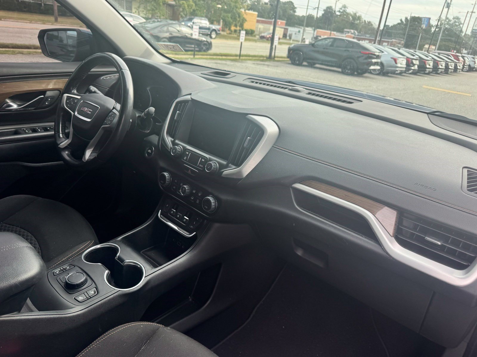 Used 2021 GMC Terrain SLE w/ Driver Convenience Package FWD image 27