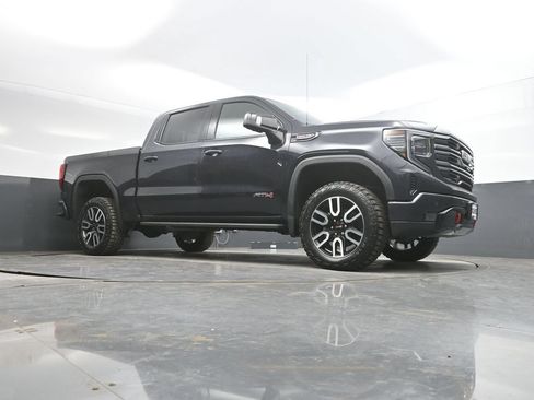 Used 2024 GMC Sierra 1500 AT4 w/ Technology Package AWD/4WD image 34