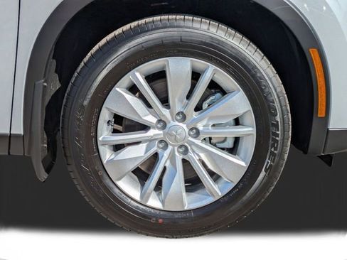 New 2025 Mitsubishi Outlander ES image 11