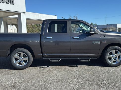 Used 2017 RAM 1500 Big Horn image 9