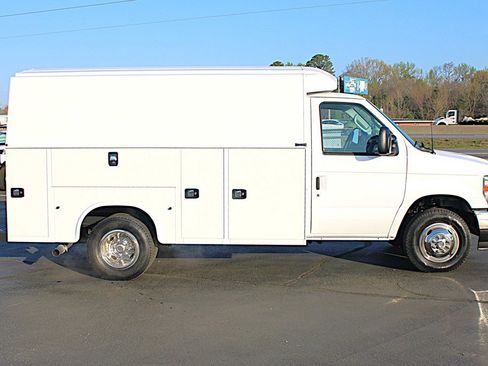 Used 2025 Ford E-350 and Econoline 350 Super Duty w/ Ambulance Prep Package image 5