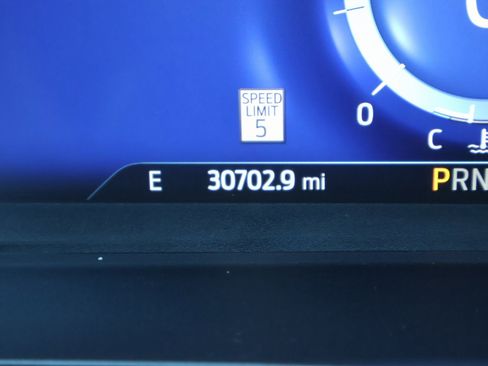 Used 2024 Ford Explorer King Ranch w/ Technology Package image 27