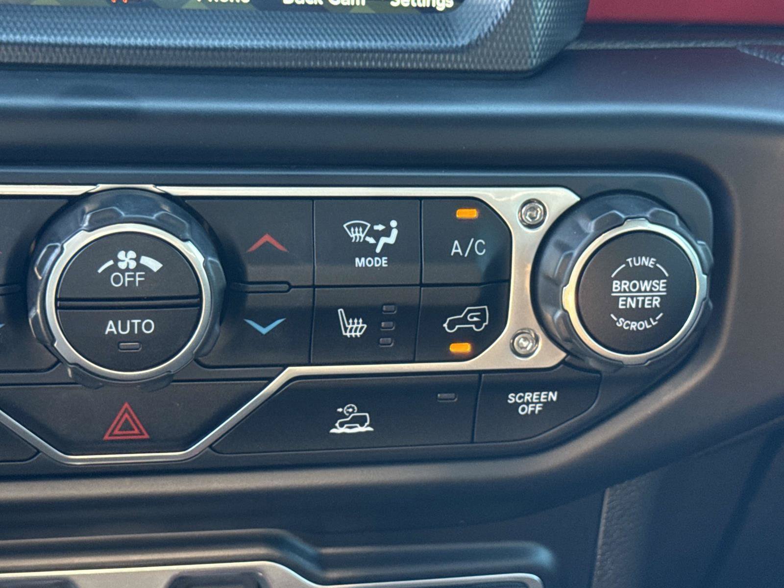 Certified 2022 Jeep Wrangler Unlimited Rubicon w/ LED Lighting Group AWD/4WD image 26