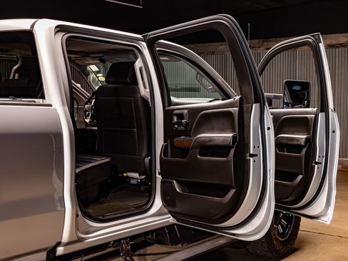 Used 2018 GMC Sierra 2500 Denali w/ Duramax Plus Package image 30