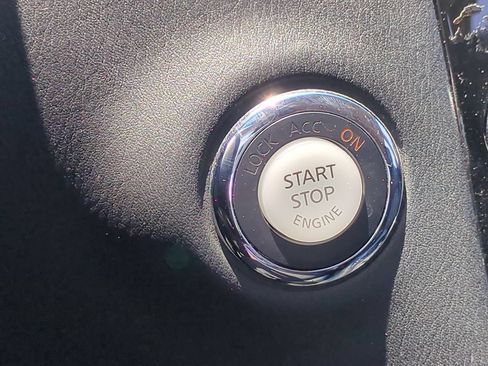 Used 2017 INFINITI QX50 2WD image 16