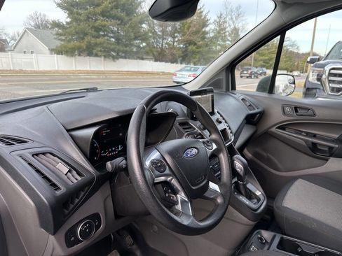 Used 2019 Ford Transit Connect XL image 10