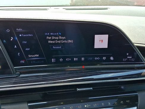 Used 2022 Cadillac Escalade ESV Sport w/ LPO, ONYX Package AWD/4WD image 18