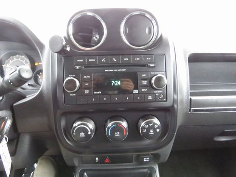 Used 2017 Jeep Patriot Sport w/ Power Value Group image 24