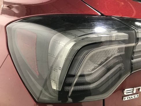Used 2024 Buick Encore GX Avenir AWD/4WD image 26