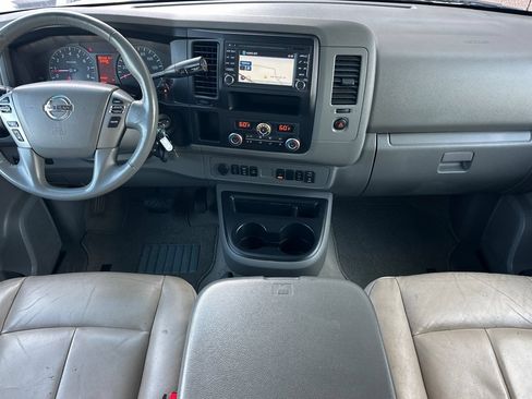 Used 2019 Nissan NV 3500 SL RWD image 14