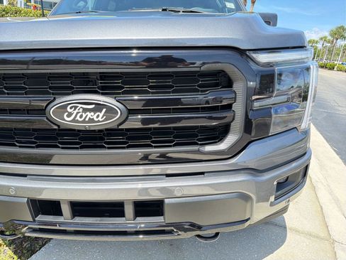 Used 2025 Ford F150 Lariat w/ Equipment Group 502A High AWD/4WD image 15