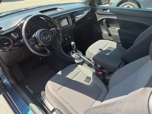 Used 2018 Volkswagen Beetle 2.0T FWD image 11