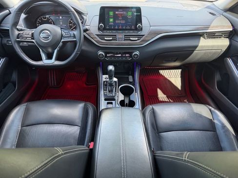 Used 2020 Nissan Altima 2.5 Platinum AWD/4WD image 16