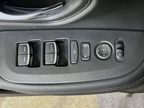 Used 2024 Honda HR-V Sport image 15