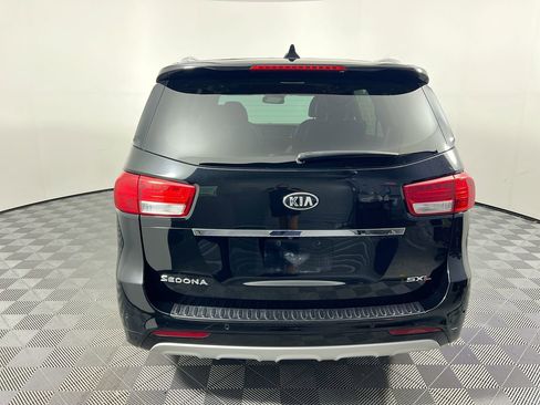 Used 2018 Kia Sedona SX Limited w/ SX Limited Prestige Package FWD image 4