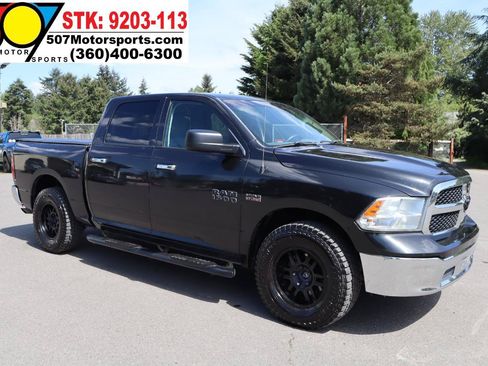 Used 2016 RAM 1500 Classic SLT AWD/4WD image 11