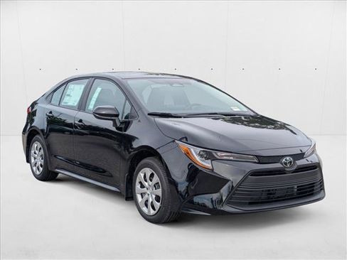 New 2025 Toyota Corolla LE image 6