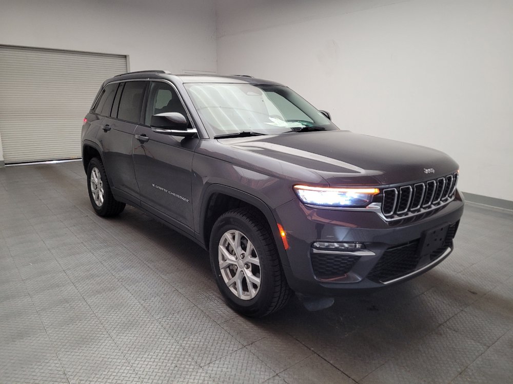 Used 2023 Jeep Grand Cherokee Limited AWD/4WD image 13
