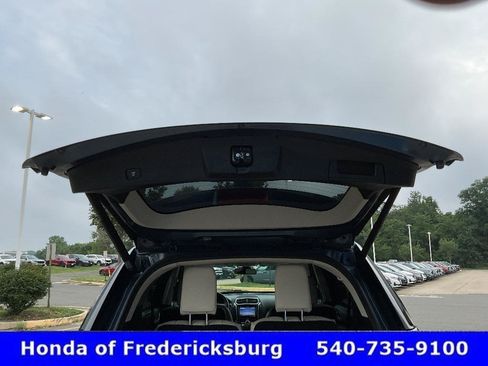 Used 2019 Ford Explorer Platinum AWD/4WD image 17