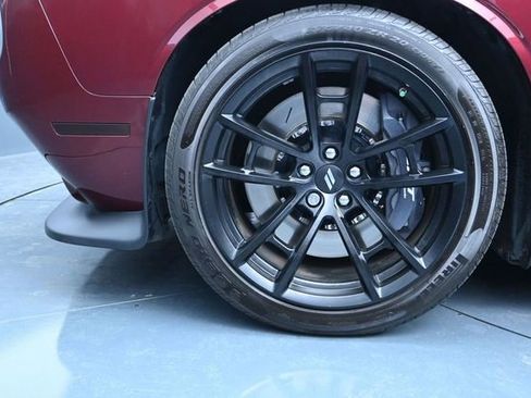 Used 2022 Dodge Challenger R/T Scat Pack w/ Shaker Package RWD image 18