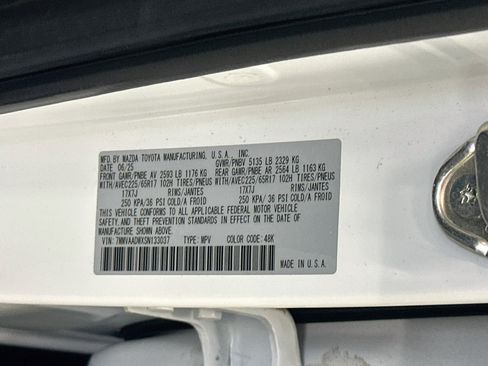 Used 2025 MAZDA CX-50 AWD 2.5 Hybrid w/ Premium Pkg image 12