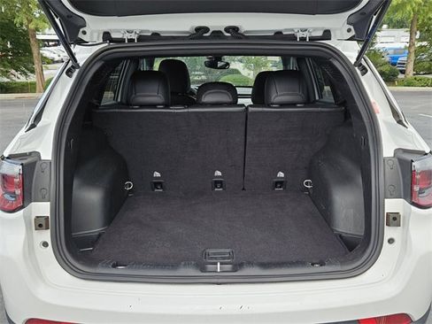 Used 2024 Jeep Compass Latitude image 13