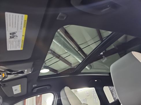 New 2026 BMW X1 xDrive28i w/ Technology Package image 31