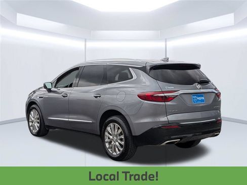 Used 2018 Buick Enclave Essence w/ Trailering Package AWD/4WD image 4